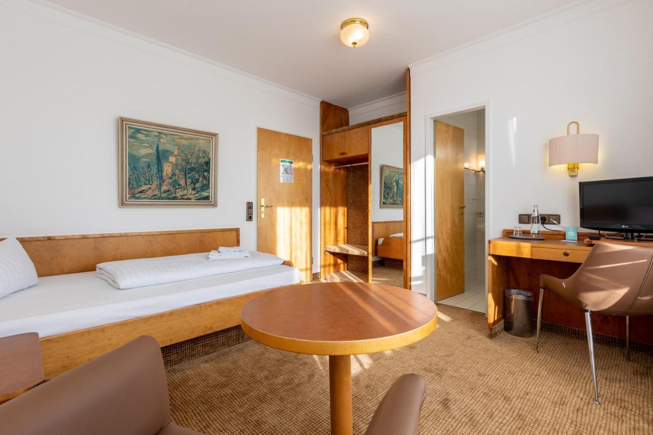 Trip Inn Klee Am Park Висбаден Экстерьер фото